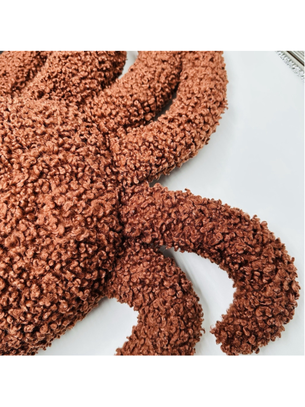 Pottery Barn Cozy Crab Pillow Textured Boucle Fabric Brown 18” X 20” Nautical - Picture 6 of 10